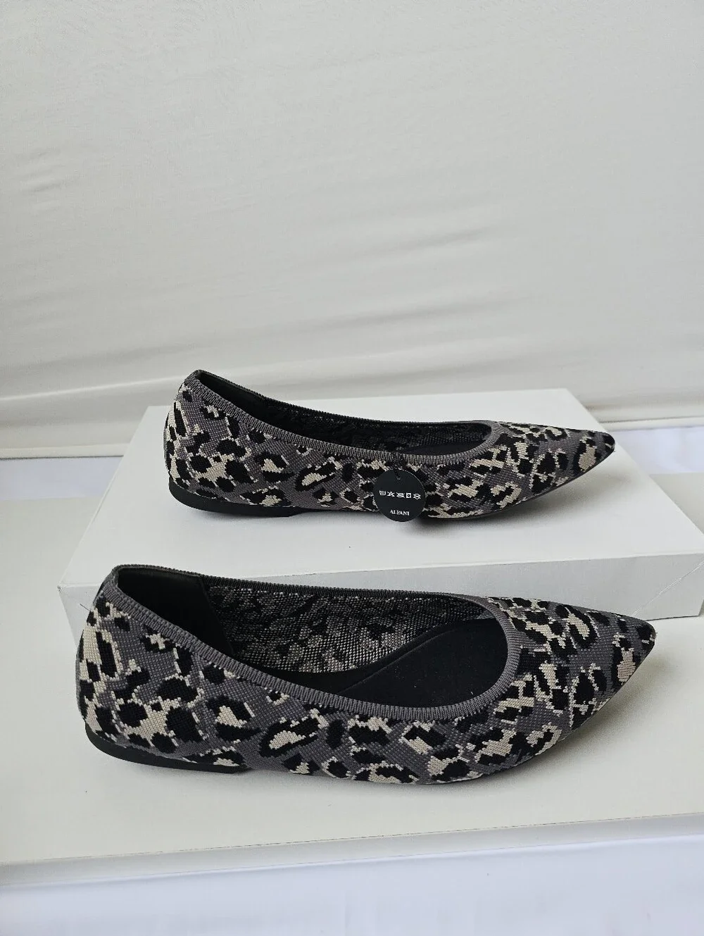 NWT Alfani Step Flex Pointed Toe Flats – Leopard Print (Size 10M)